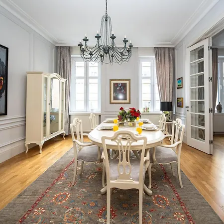 Pinterest In The Center Apartment *