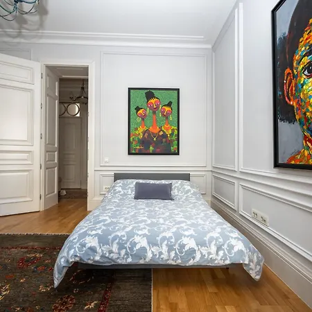 Pinterest In The Center דירה